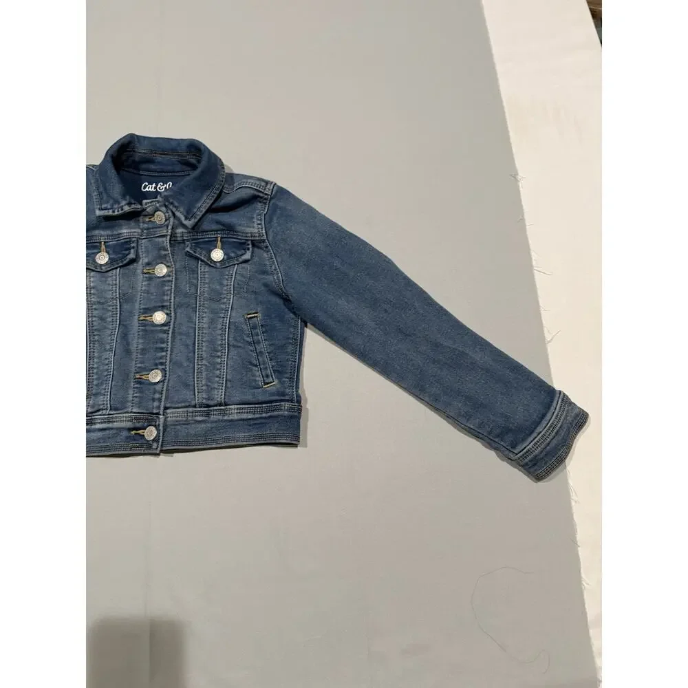 Cat & Jack Girls Blue Denim Jacket S (6/6X) Button Front Pockets Short